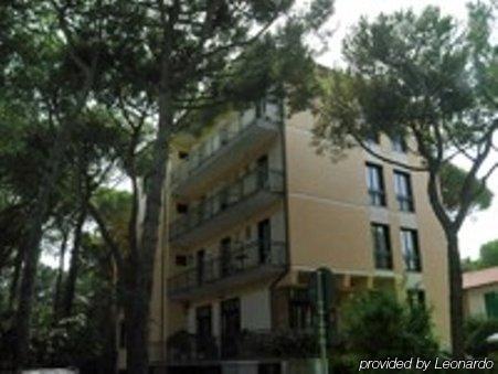 Hotel Riviera Marina di Ravenna Buitenkant foto